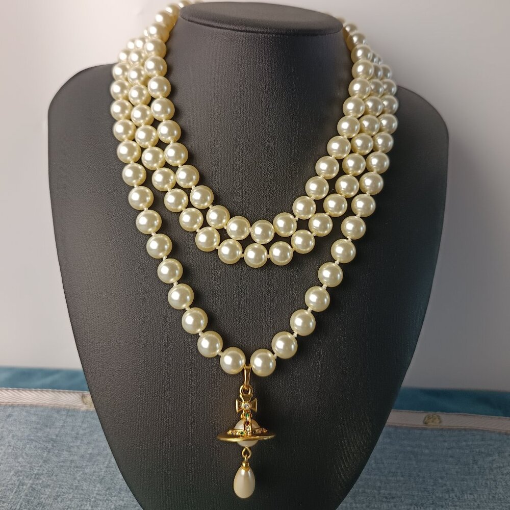 Vivienne Westwood Three Row Pearl Bas Relief Choker in Gold